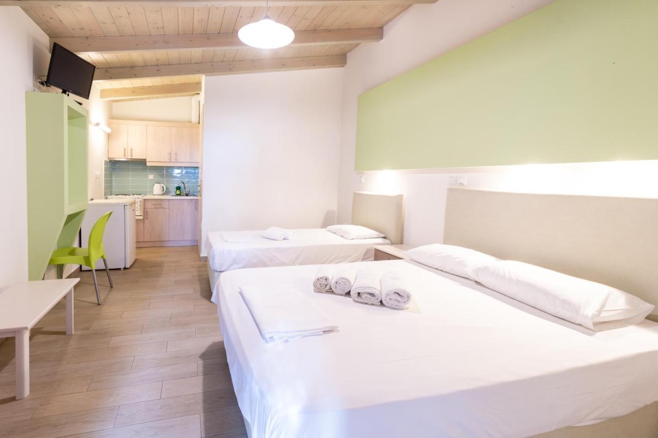 Apartments Korakakis Beach Foinikounda Extérieur photo
