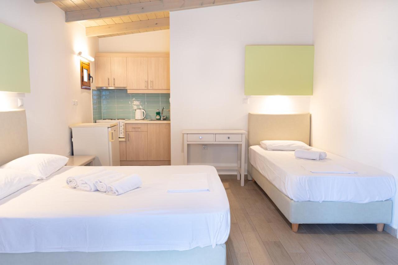 Apartments Korakakis Beach Foinikounda Extérieur photo
