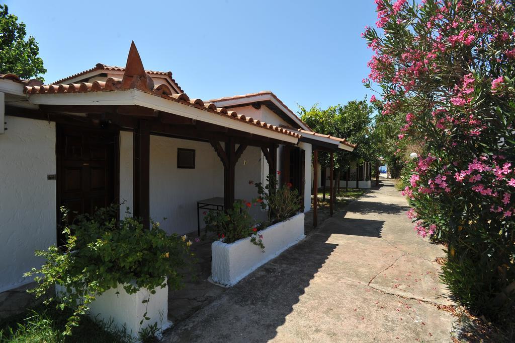 Apartments Korakakis Beach Foinikounda Extérieur photo